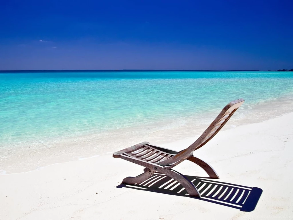 1600x1200 Beach Chair Desktop PC And Mac Wallpapers
