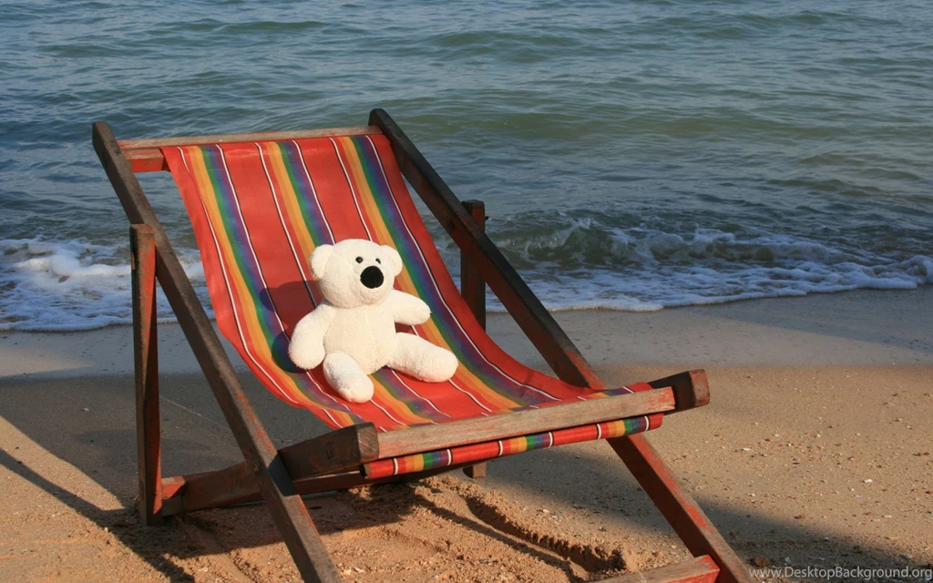 Download Wallpapers 3840x2400 Mood, Sea, Beach Chair, Toy, Teddy ...