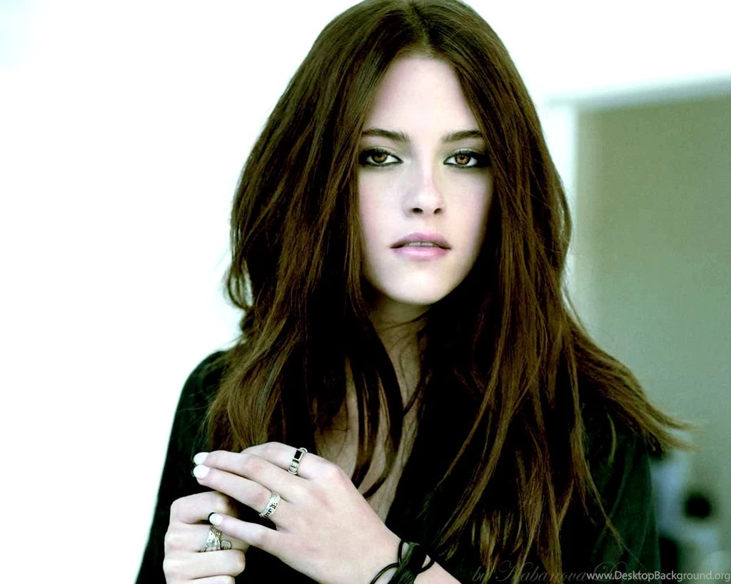 Kristen Stewart As Bella Cullen Twilight Series Wallpapers ...