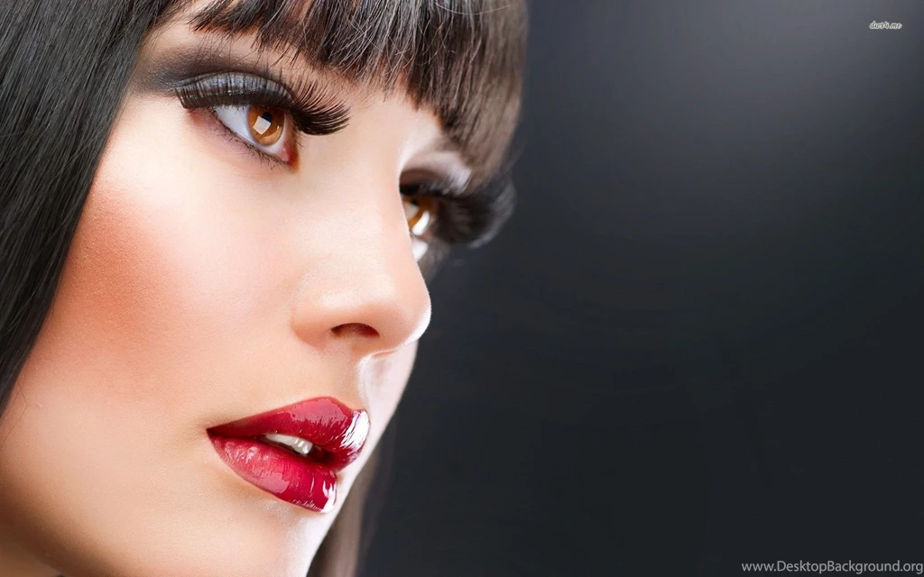 Beautiful Woman With Red Lips Wallpapers Girl Wallpapers