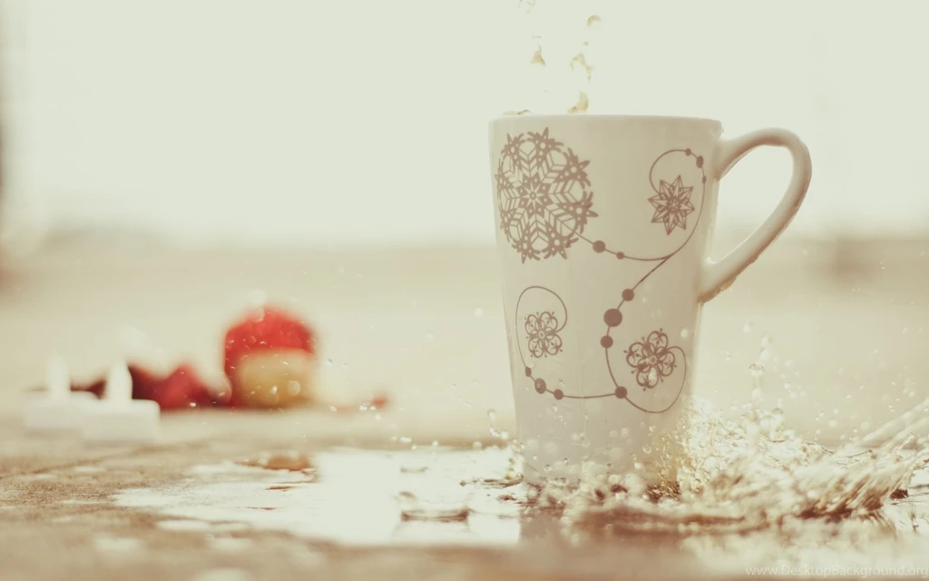 Spilled Teacup Wallpapers 2560x1600 593131