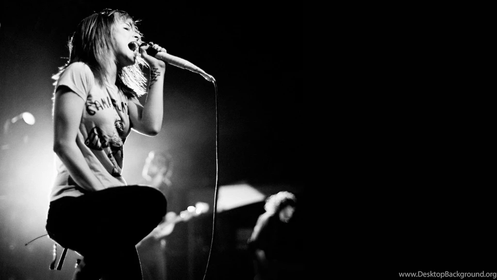 Hot HD Hayley Williams Wallpapers