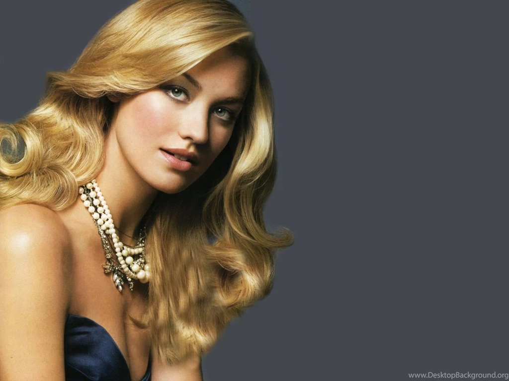74 Yvonne Strahovski HD Wallpapers