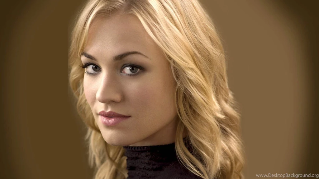 Yvonne Strahovski Wallpapers