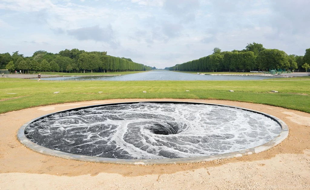 Anish Kapoor's Latest Exhibition Invites The Sublime To The Palace ...