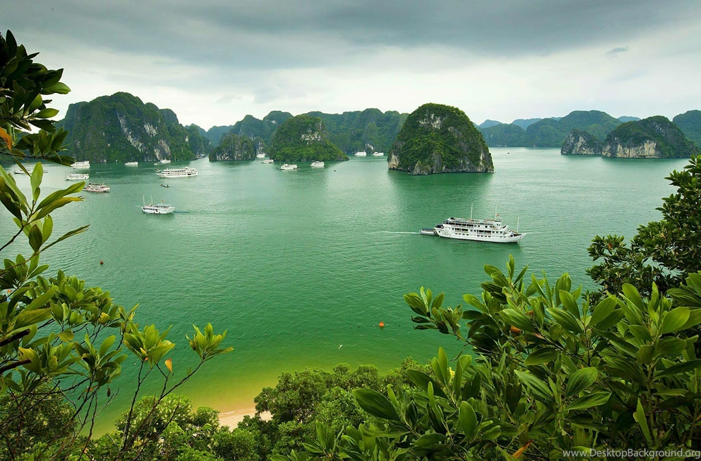 Halong Bay Vietnam Island Ship Boat Backgrounds Pictures >> HD ...