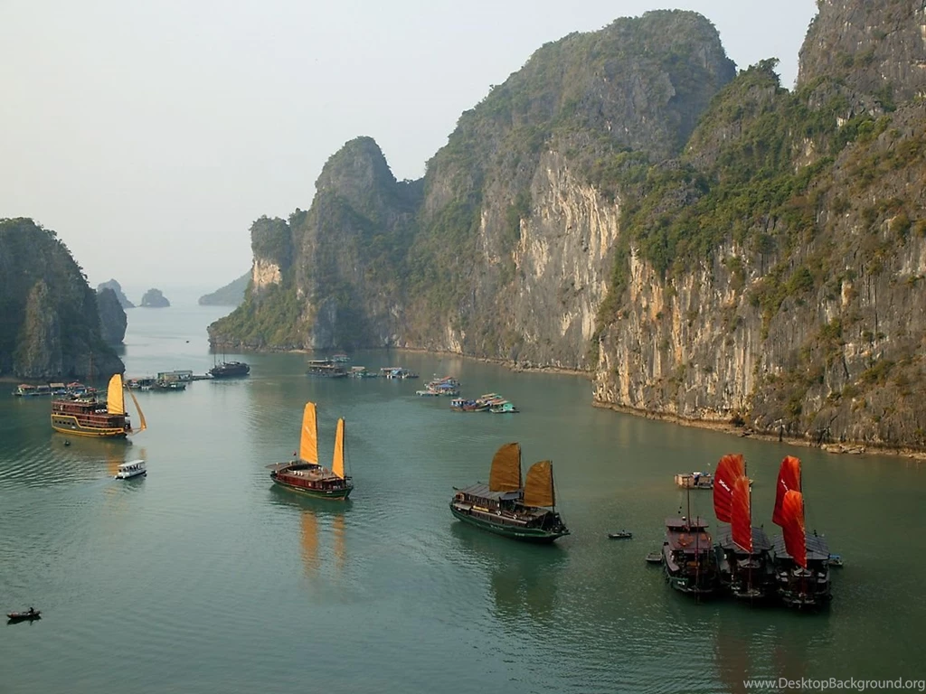 Gorgeous Jewels In An Emerald Sea: Halong Bay [40 PICS]