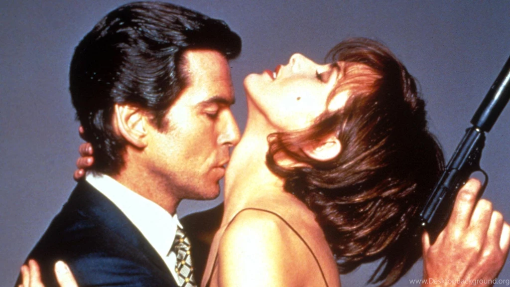 GoldenEye (1995) – Martin Campbell