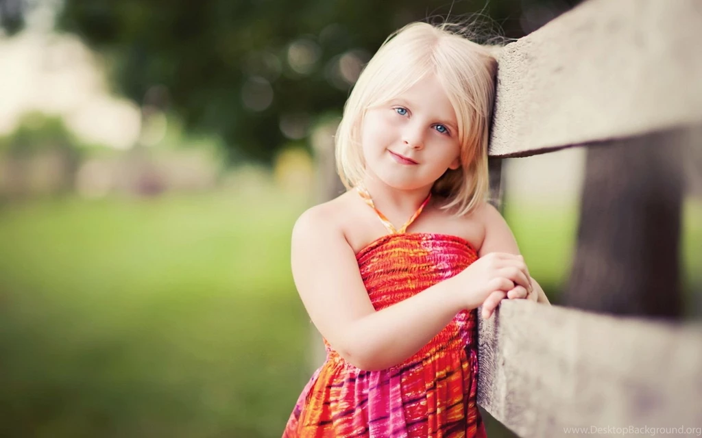 Blonde Hair Nice Girl Wallpapers