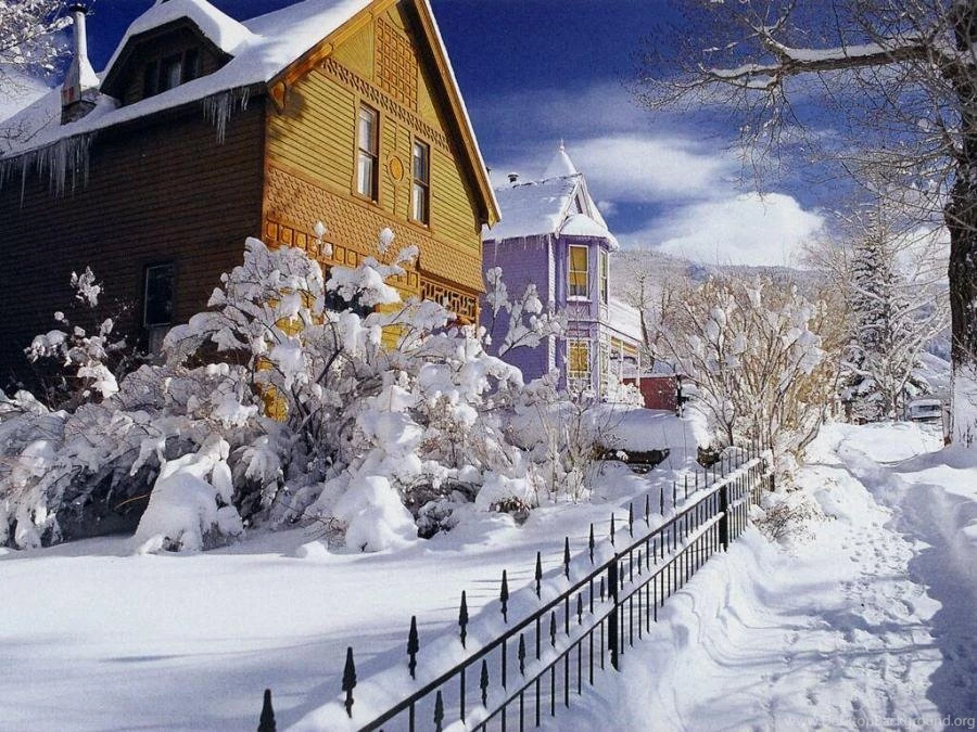 Snowy House Winter Scene. Courtesy Www.free desktop backgrounds ...