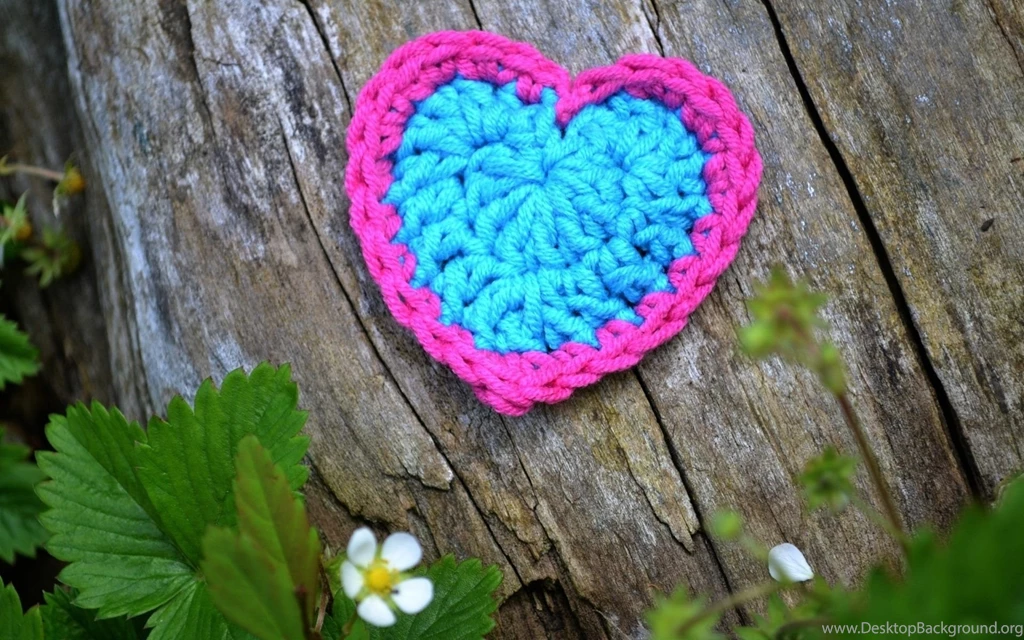 Heart Shape Love Art Wallpapers Download High Resolution