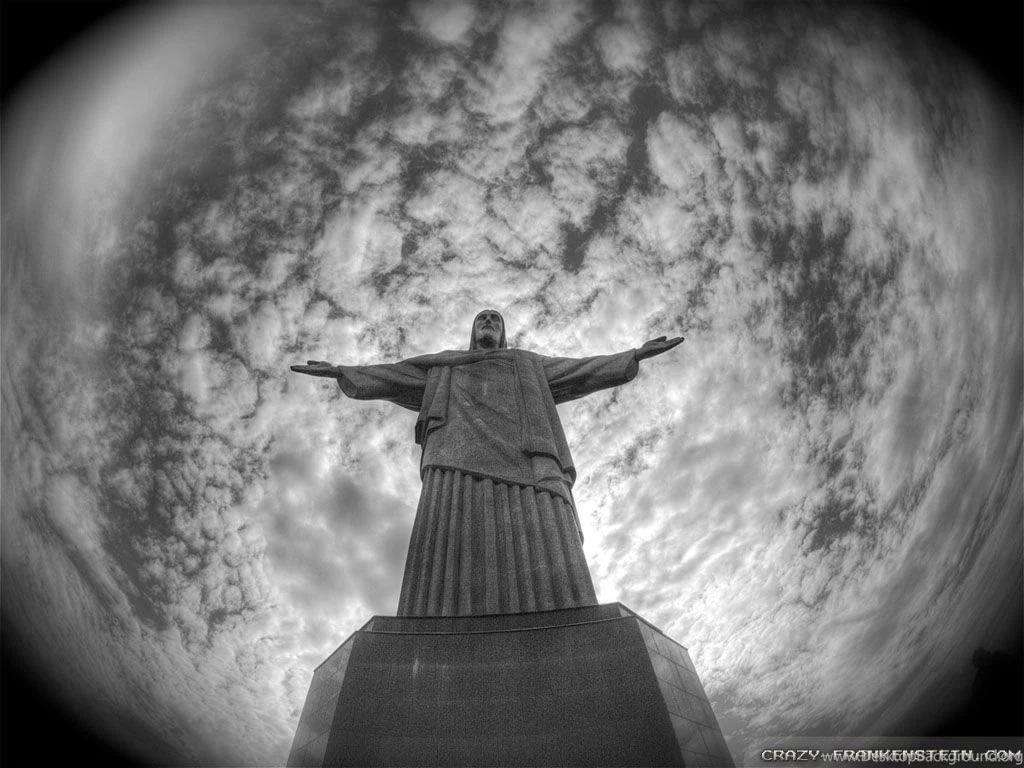 Jesus Christ Statue Wallpapers Crazy Frankenstein