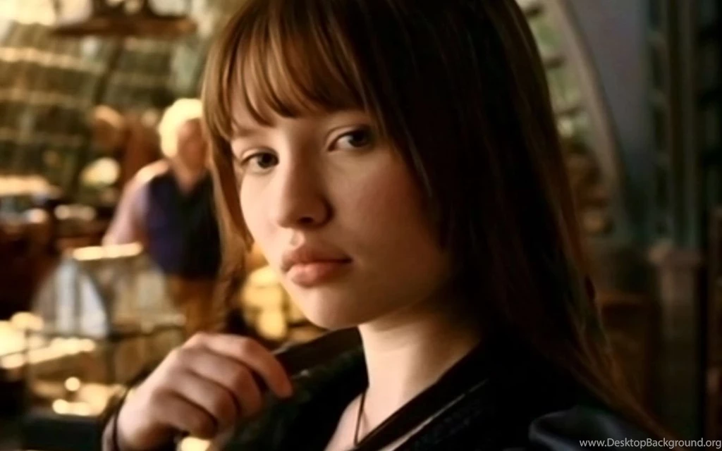 Emily Browning Wallpapers HD Download