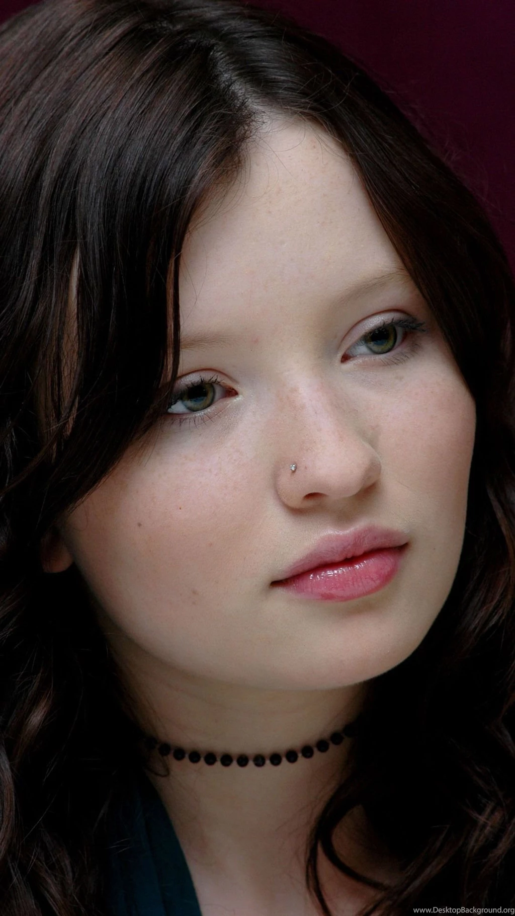 Emily Browning Mobile Wallpapers