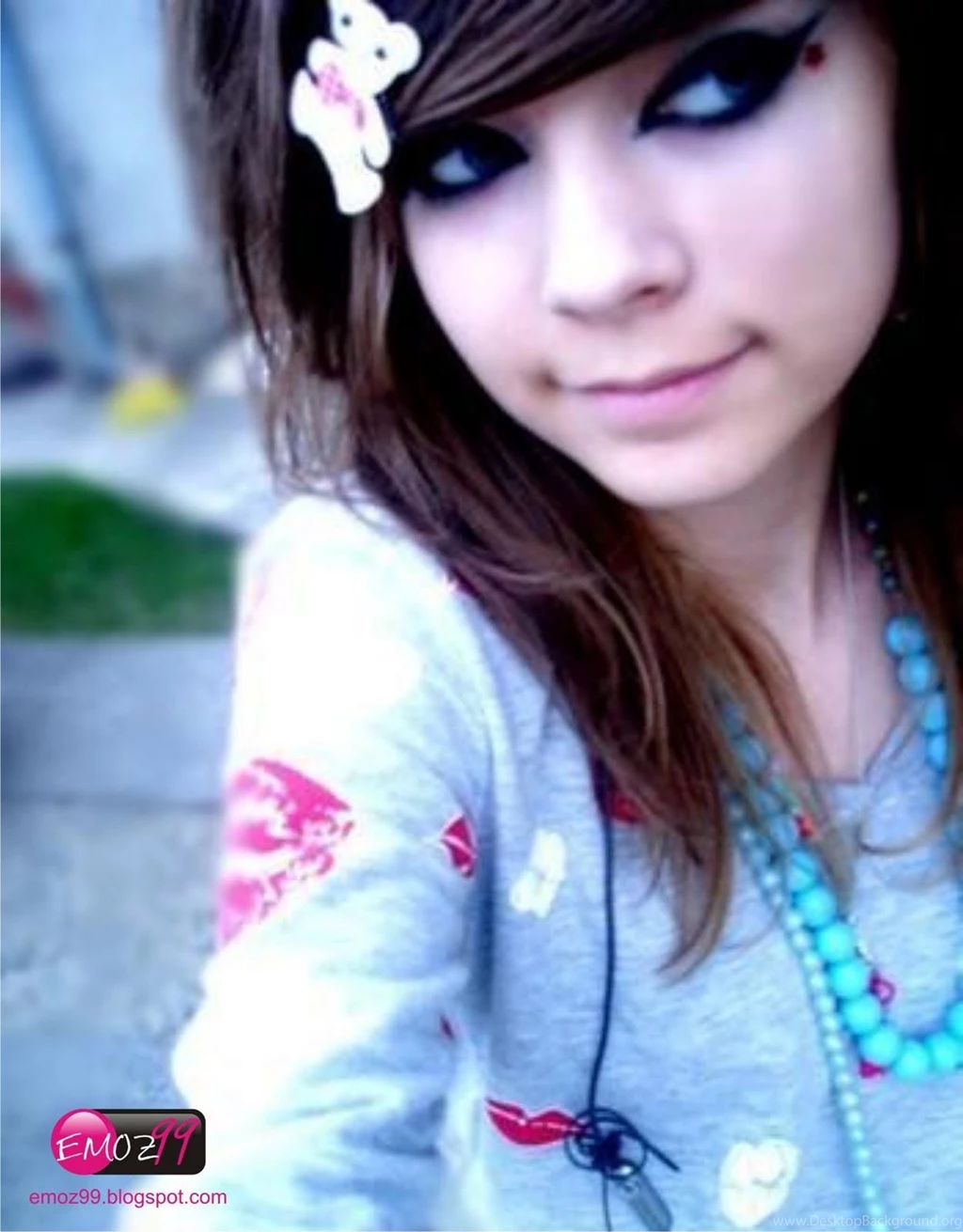 25 Cute And Cool Emo Pictures For Girls