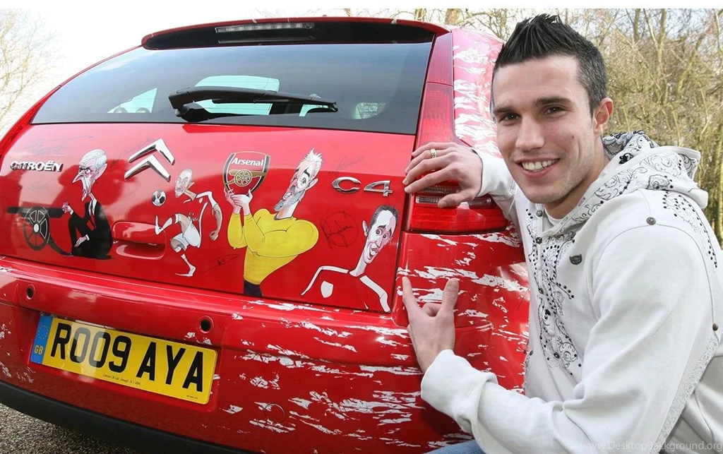 Van Persie Pictures And Wallpapers