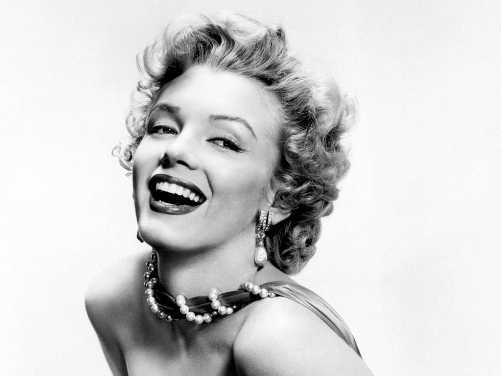 Marilyn Monroe Wallpapers