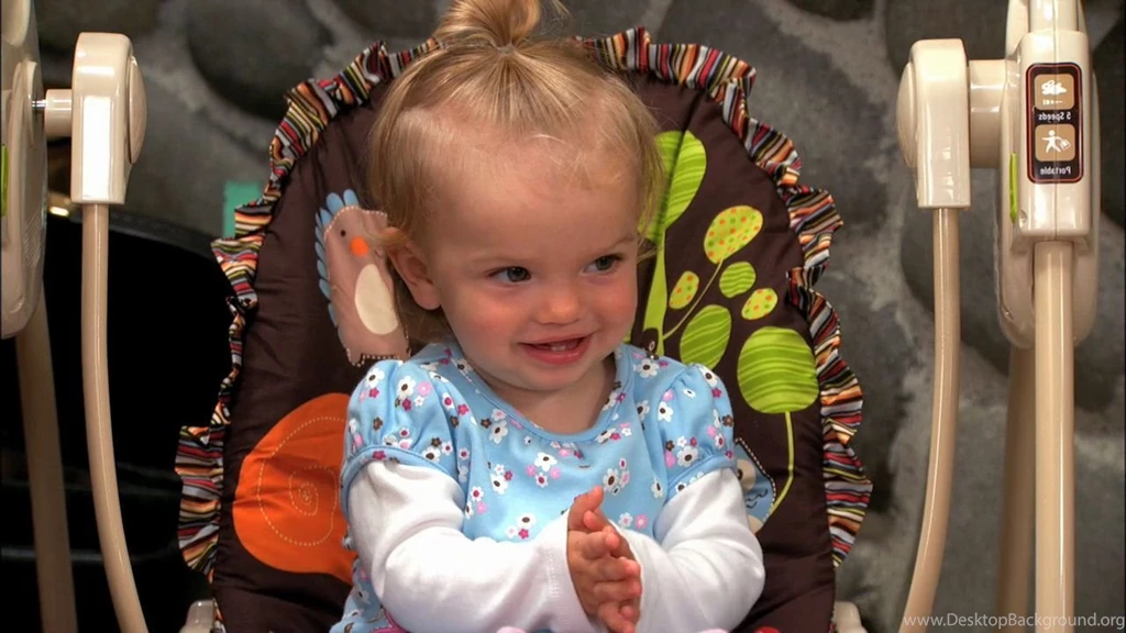 Good Luck Charlie Wallpapers