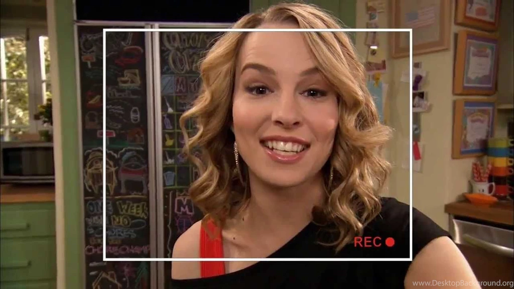Good Luck Charlie Wallpapers