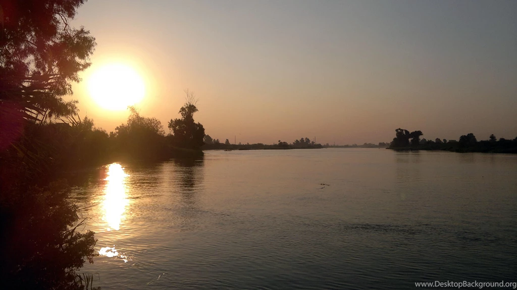 NILE RIVER AT SUNSET WALLPAPER (