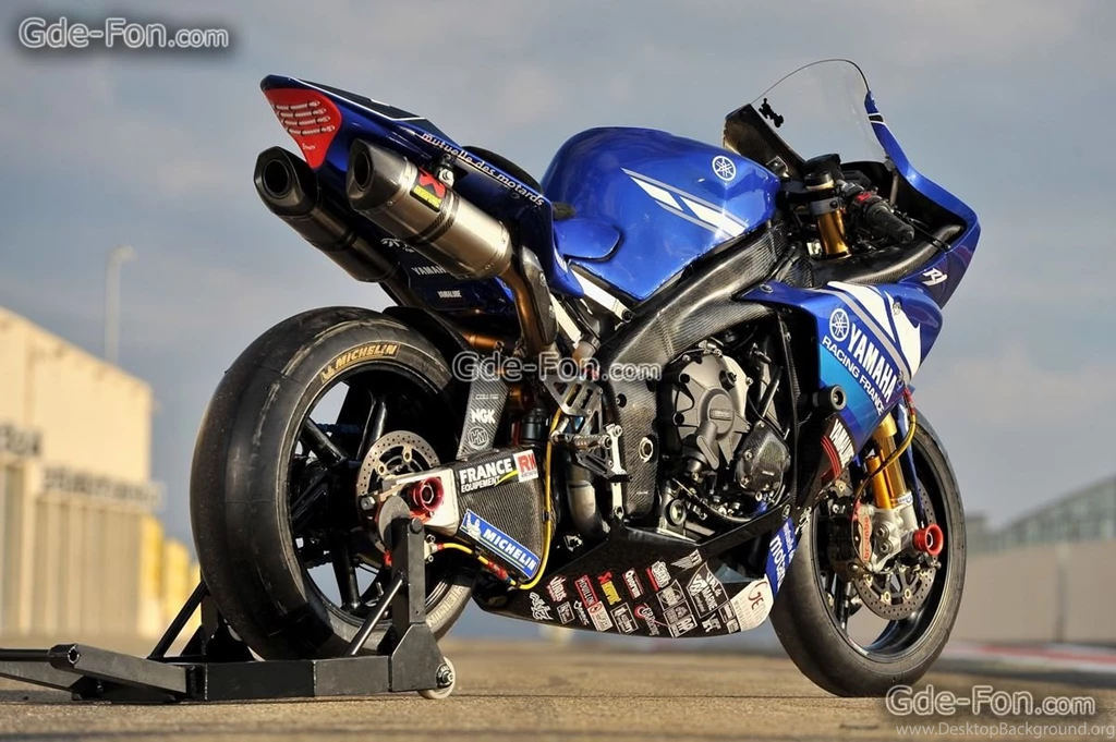 395945_motorcycle_yamaha_racing_1600x1064_www.Gde Fon.com.jpg