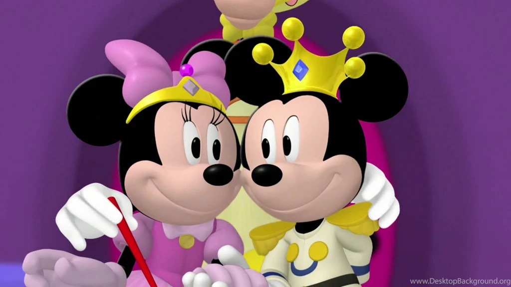Mickey and minnie mouse with there crown.jpg