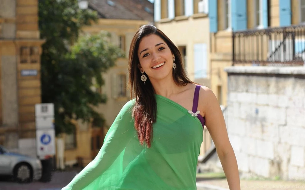 Tamanna Bhatia Lovely Actress Girl Wallpapers DreamLoveWallpapers