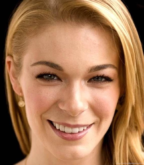 LeAnn Rimes Sues Her Dentist THE DAILY MOCHA