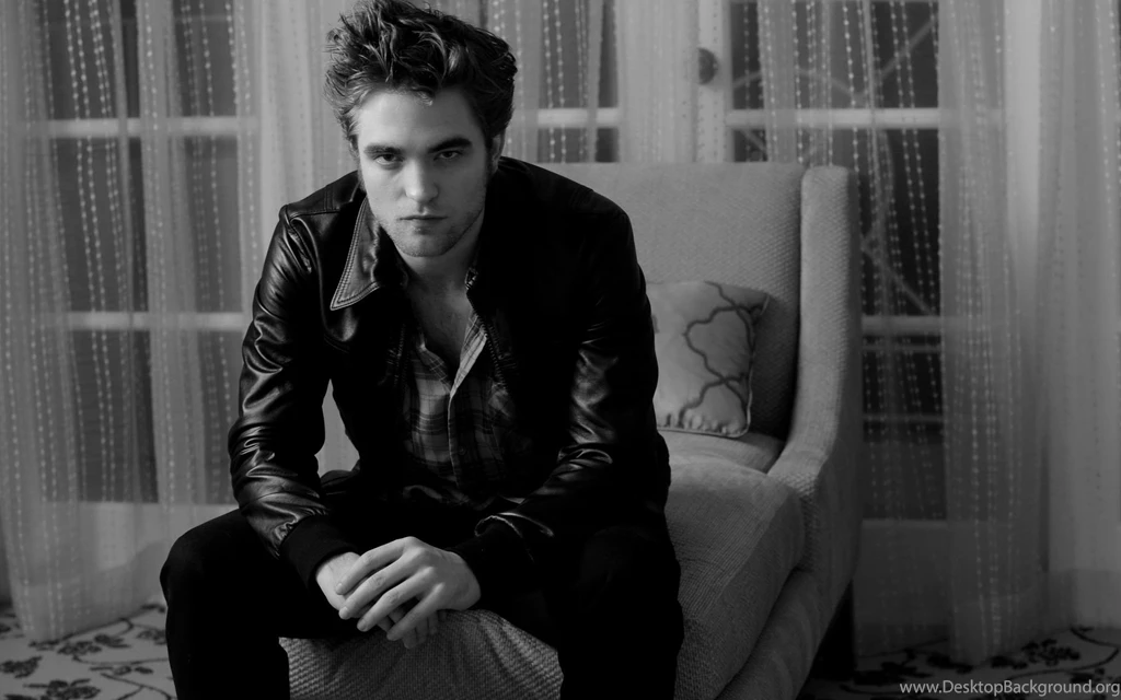 Robert Pattinson Wallpapers