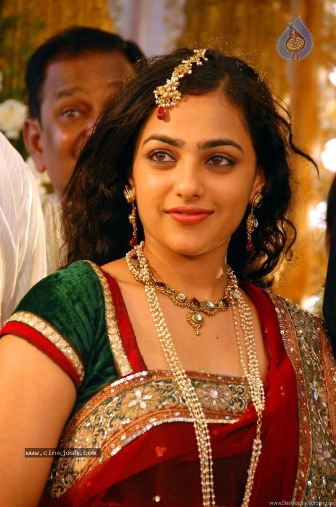 Nithya Menon Gallery Big Photo 26 Of 87 Images