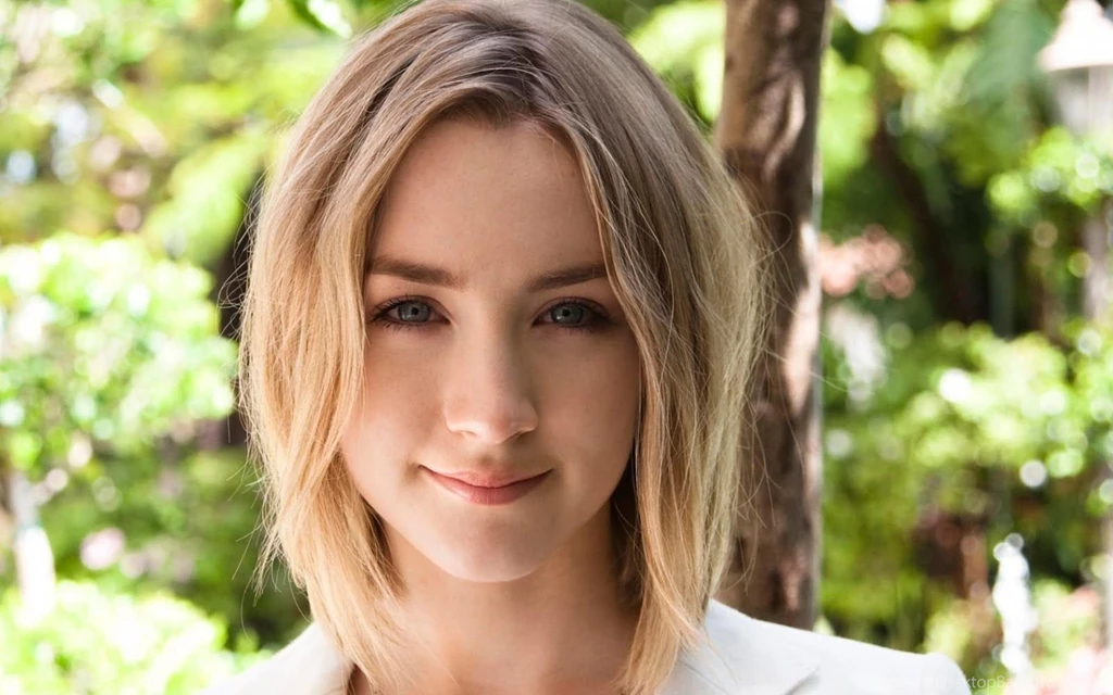 Lovely Wallpapers: Saoirse Ronan Young Hollywood Star