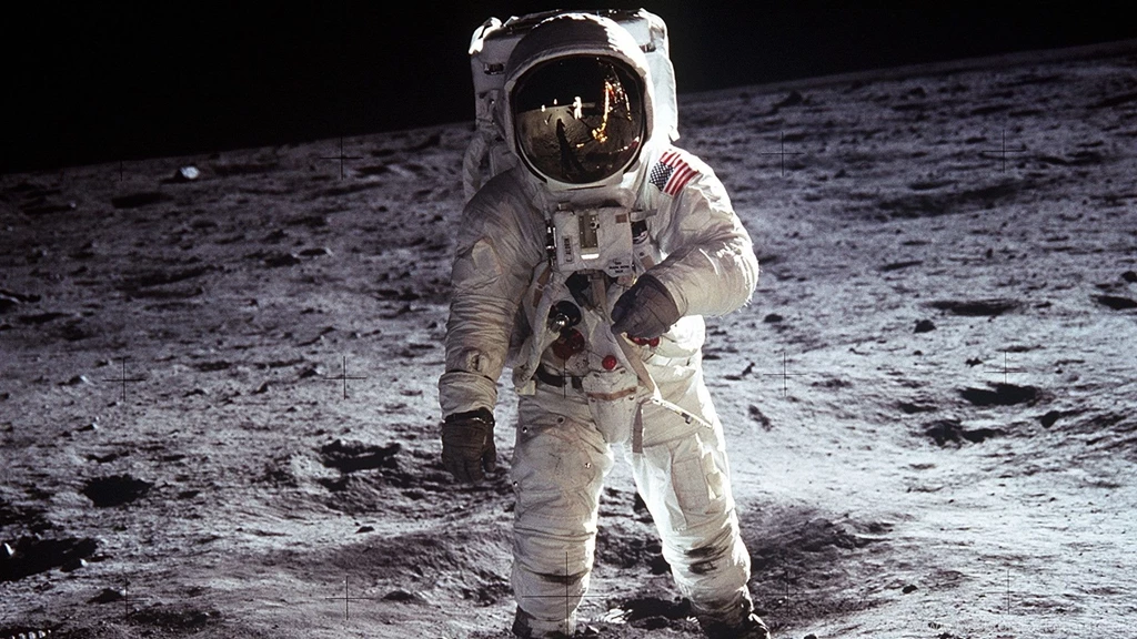 Astronaut On The Moon HD Wallpapers
