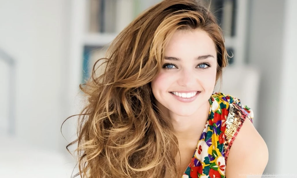 Miranda Kerr Beautiful Smile Wallpapers DreamLoveWallpapers