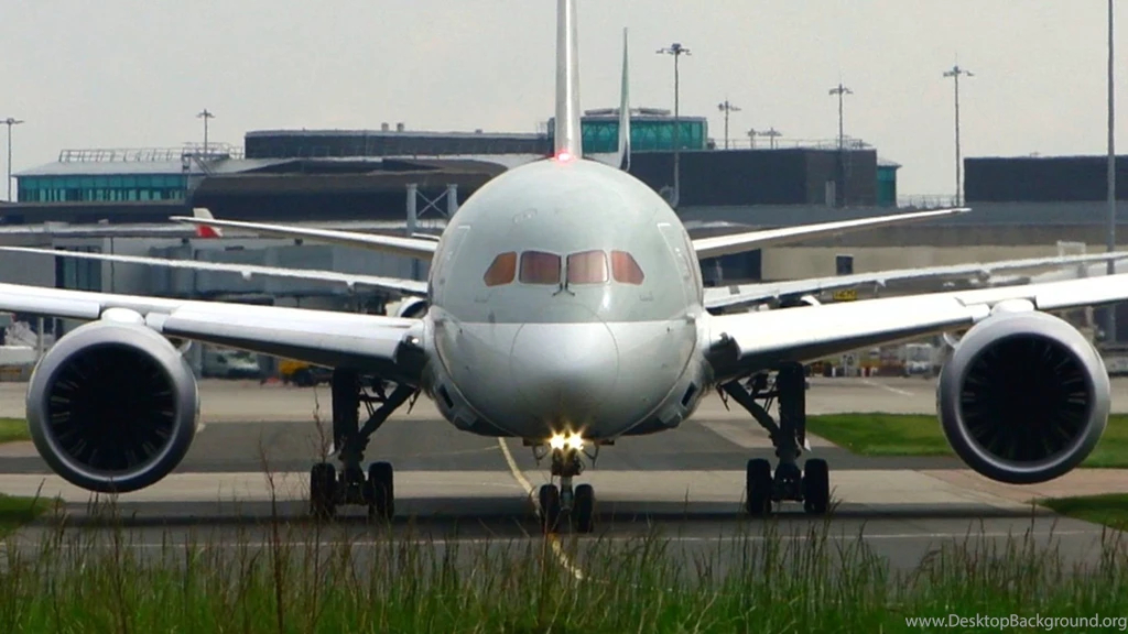 Qatar Airways B787 8 Dreamliner A7 BCC Takeoff @ MAN   YouTube