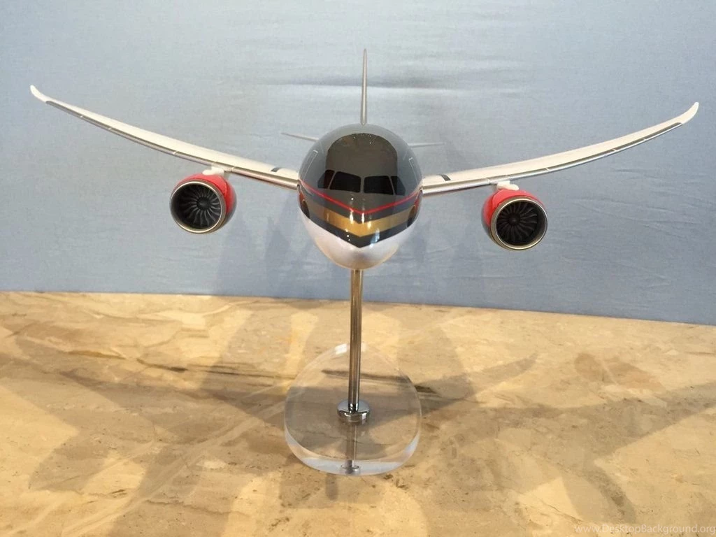 Jordanian Boeing 787 Dreamliner Scale 1:100   World Of Planes