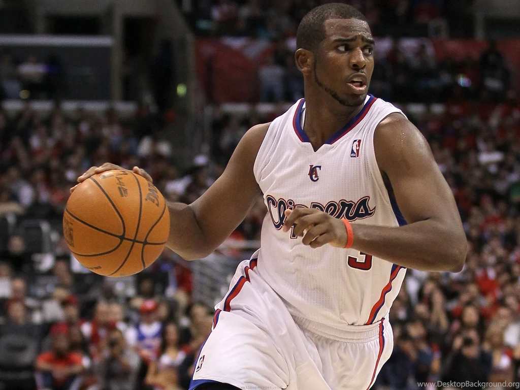 American Basketball Player Chris Paul With Ball HD Wallpapers