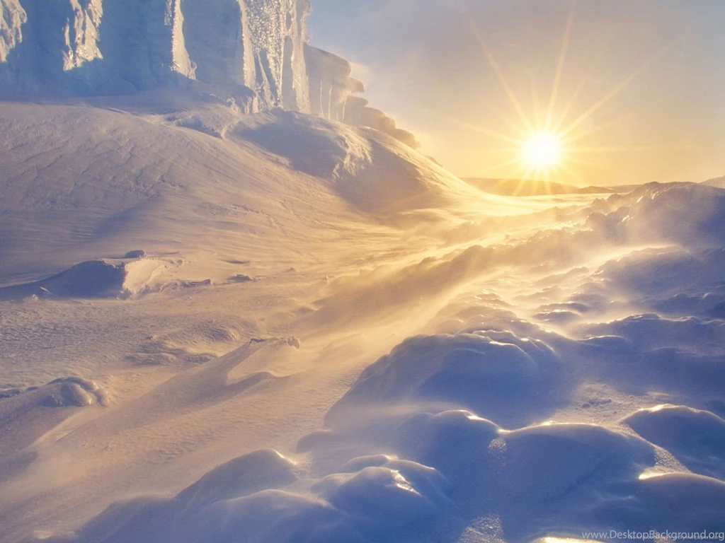 Download 1600x1200 Arctic Sun Wallpapers