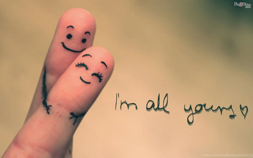 Finger Couple Say I Love You I Am All Young Wallpaper.jpg
