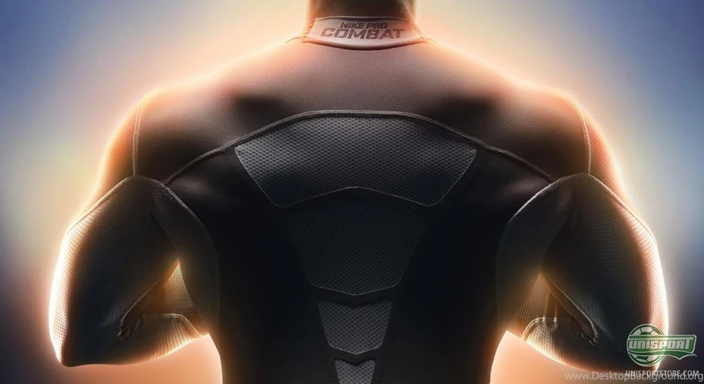 Nike Pro Combat Hyperwarm Campaign Site Keep Warm In The Cold ...