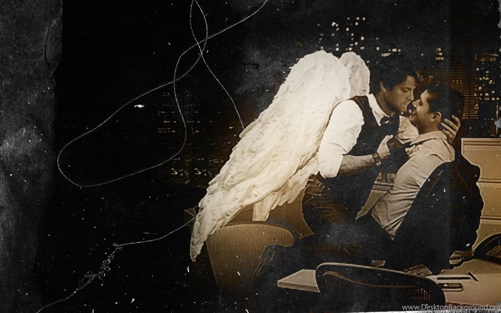 Browsing Wallpapers On DeviantArt