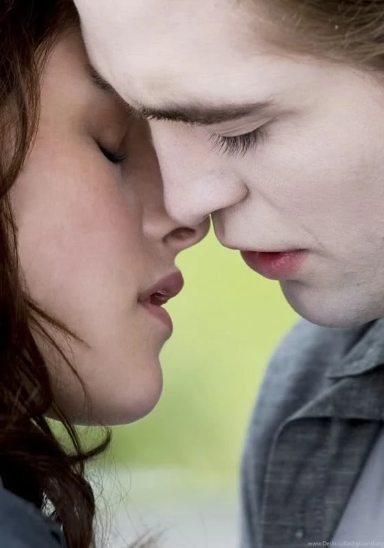 Twilight Kiss Pictures, Images & Photos. 
