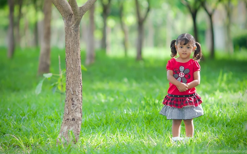 Download Wallpapers 2560x1600 Child, Girl, Summer, Mood 2560x1600 ...