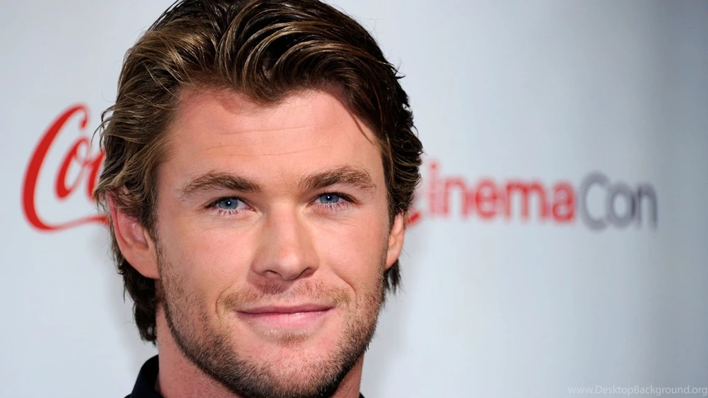 Chris_hemsworth_smiling_celebrity_wallpaper.jpg