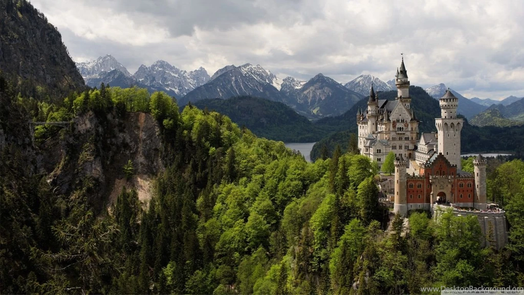 Neuschwanstein Castle HD Desktop Wallpapers : High Definition ...