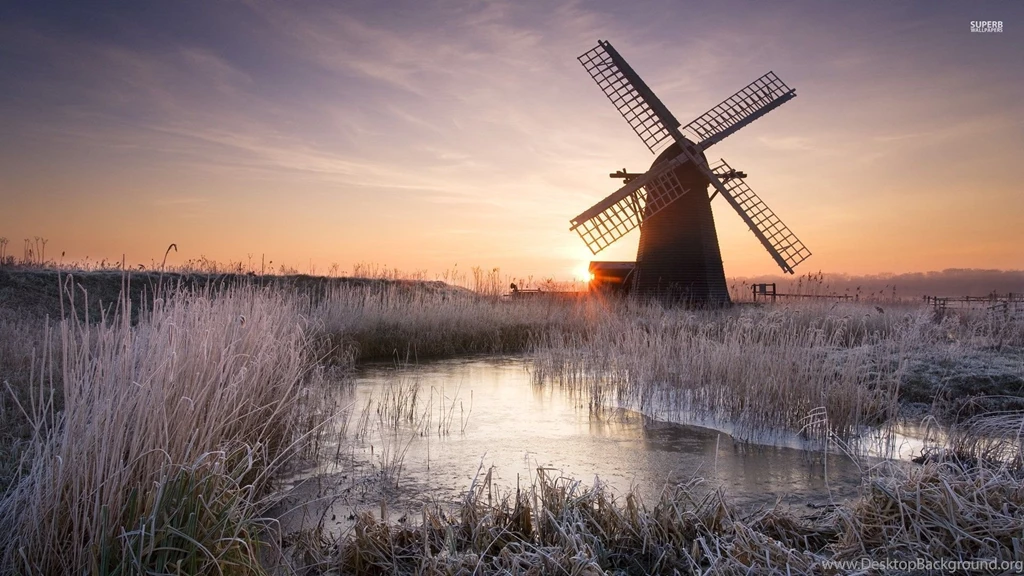 Windmill on a frosty morning 29284 1920x1080.jpg