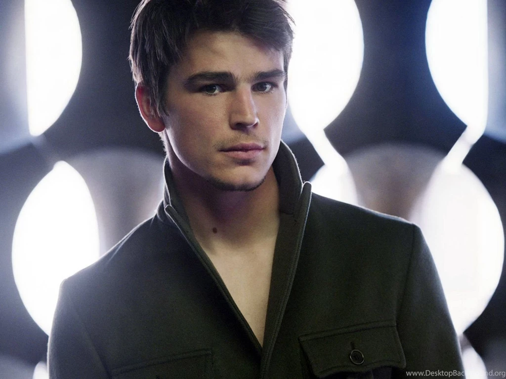 Handsome Hollywood Actors Wallpapers Desktop