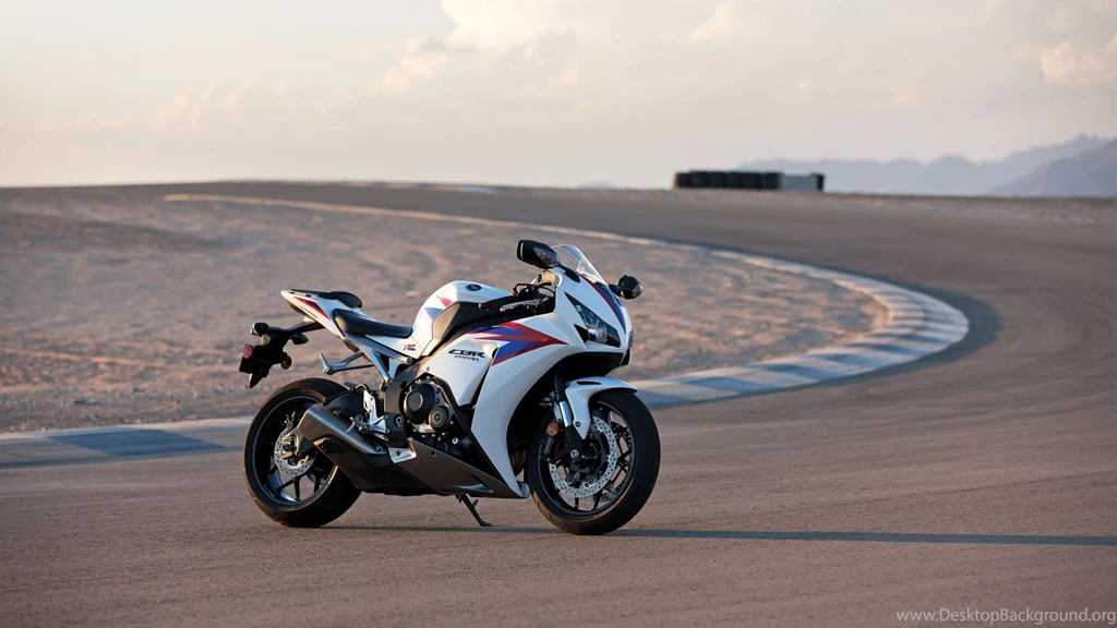 Latest HD And Widescreen Super Bikes Wallpapers