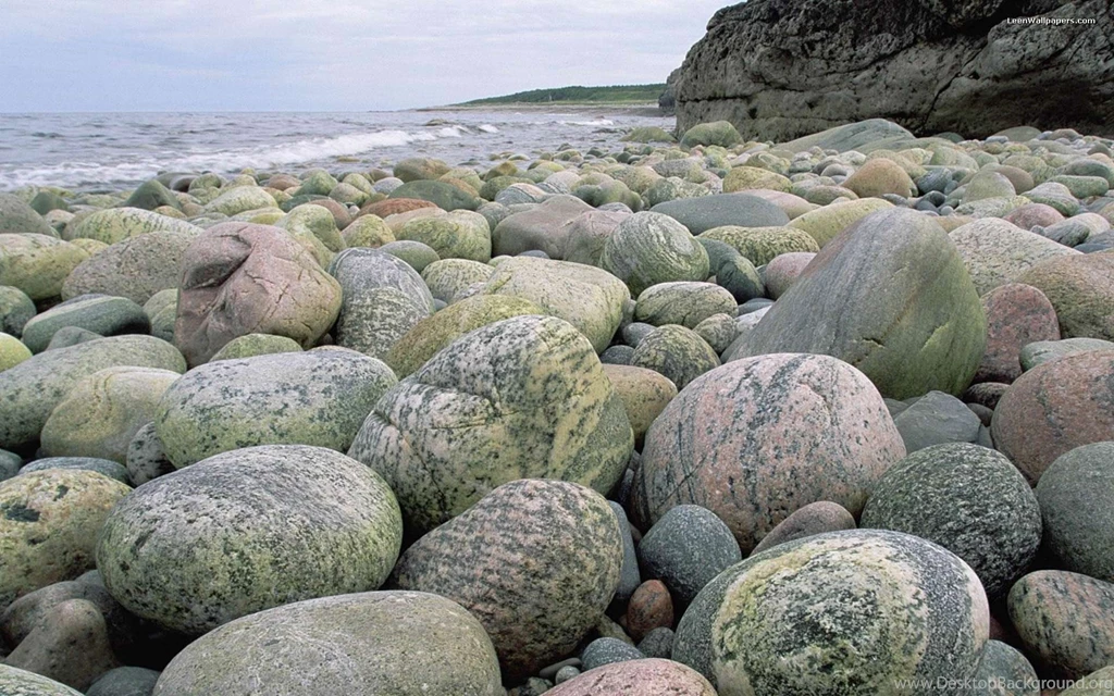 Close up of large rocks on seaside free desktop backgrounds ...