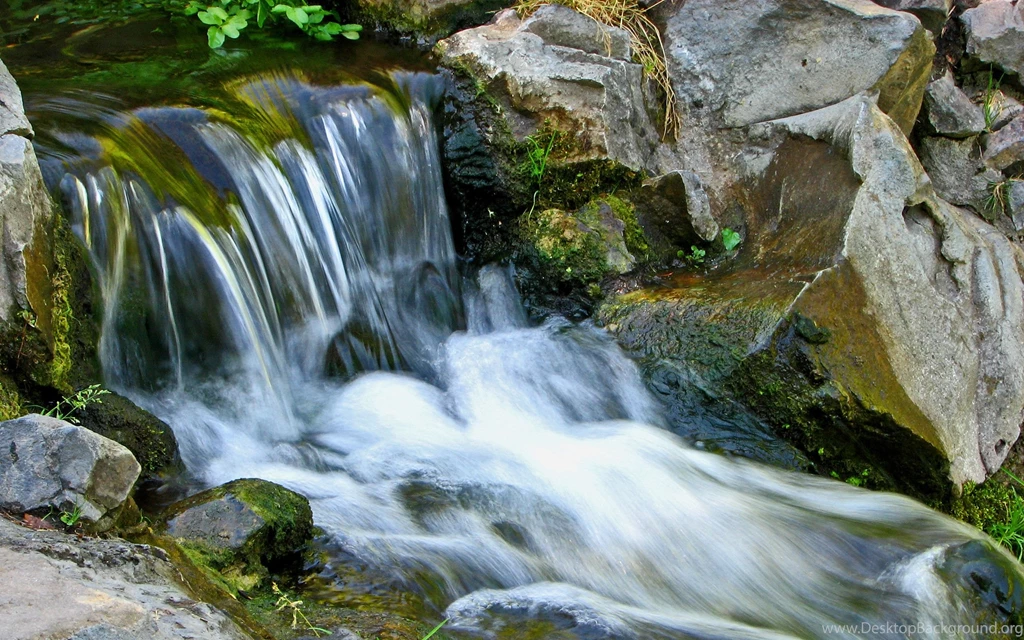 Serene Rocky Waterfall HD Wallpapers
