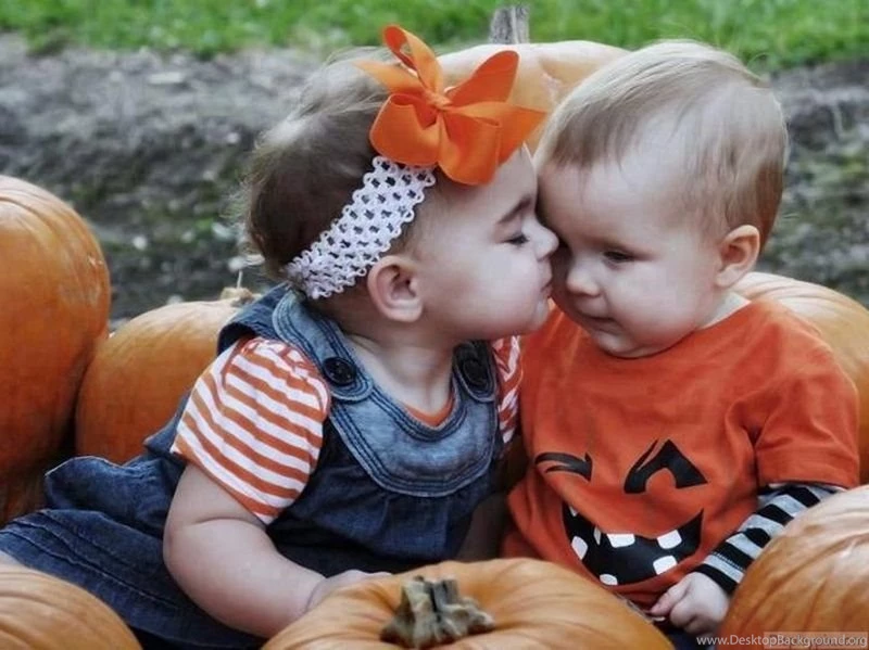 Cute Baby Couple Photo